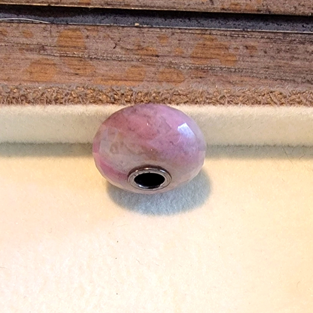 Trollbeads rose quartz gemstone trollbead.